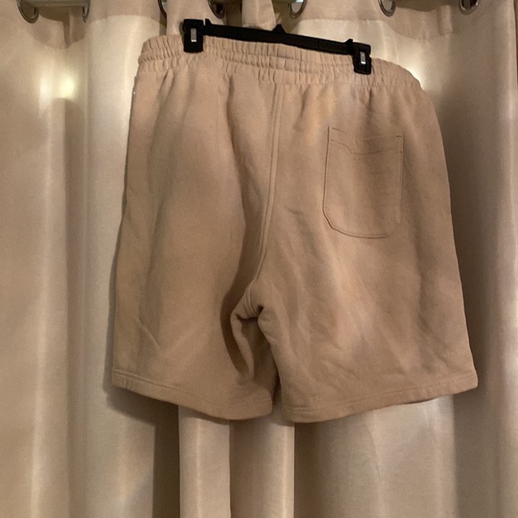 Beige H&M Regular Fit Sweatshorts - Picture 3 of 3